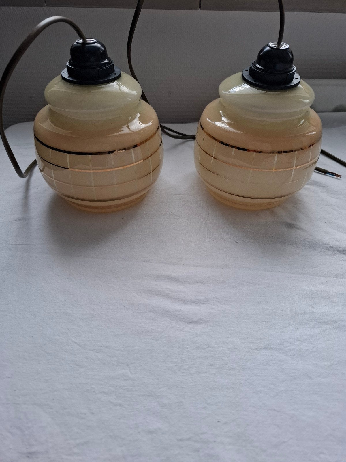2 oude jaren 30/40 glazen hanglampen, Ophalen of Verzenden, Gebruikt, Glas, E27 (groot)