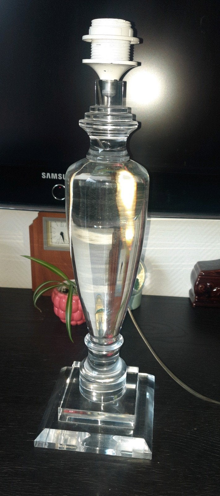 Lucite (plexiglas)tafellamp Frankrijk 1970,lees beschrijving, Ophalen of Verzenden, Zo goed als nieuw, Kunststof, E27 (groot)