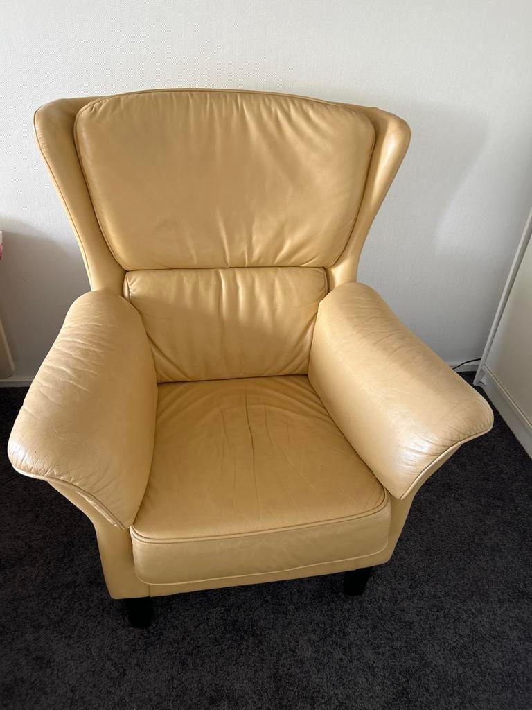 Leren fauteuil - donkergeel, Huis en Inrichting, Fauteuils, Ophalen, Gebruikt, 75 tot 100 cm, Leer