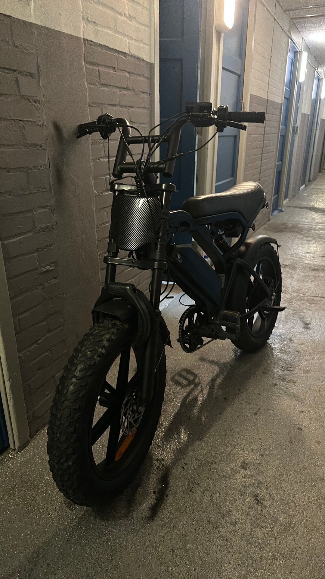 Custom V20 Pro 7.0 met nieuwe ketting, controller,derailleur, Zo goed als nieuw, 51 tot 55 cm, 50 km per accu of meer, Ophalen