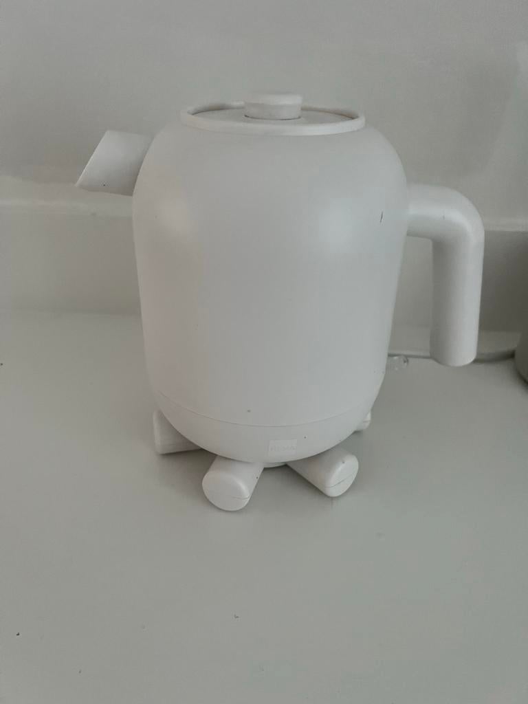 HEMA Waterkoker - Wit, Compact en Stijlvol, Witgoed en Apparatuur, Waterkokers, 1 tot 2 liter, Ophalen, Gebruikt, Draadloos