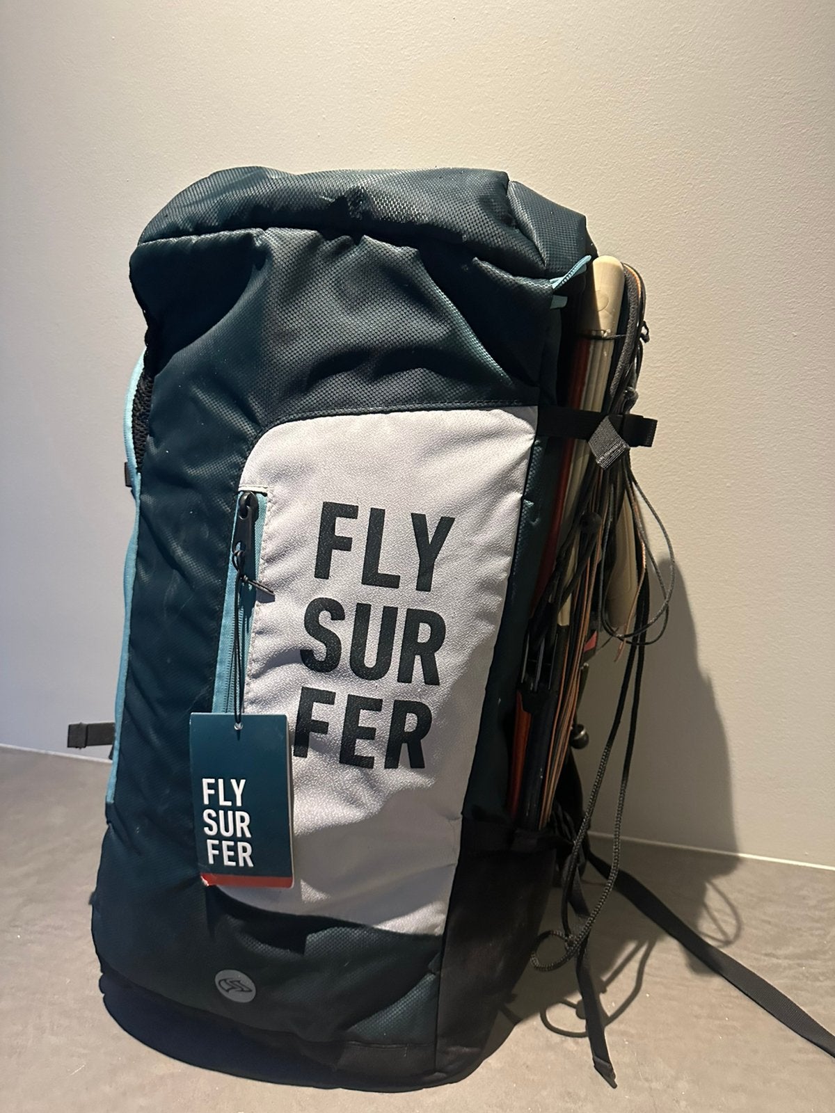 Flysurfer sonic 4 met bar, Watersport en Boten, Geen board, Ophalen, Zo goed als nieuw