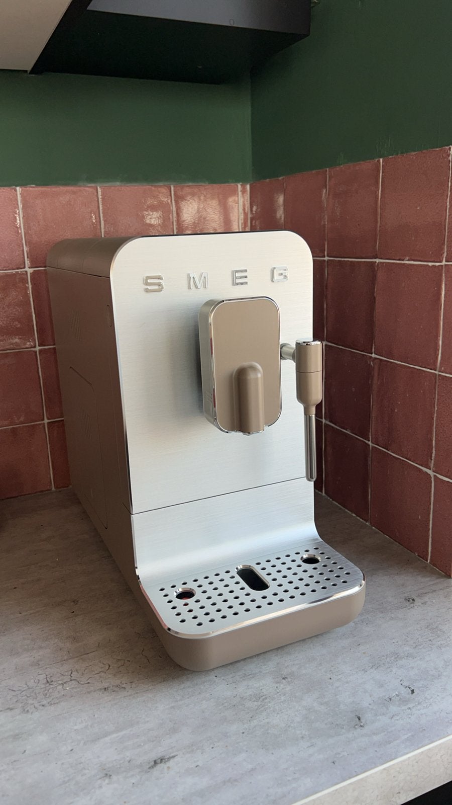 Smeg Espressomachine, Witgoed en Apparatuur, Koffiezetapparaten, Ophalen, Afneembaar waterreservoir, Espresso apparaat, Koffiebonen