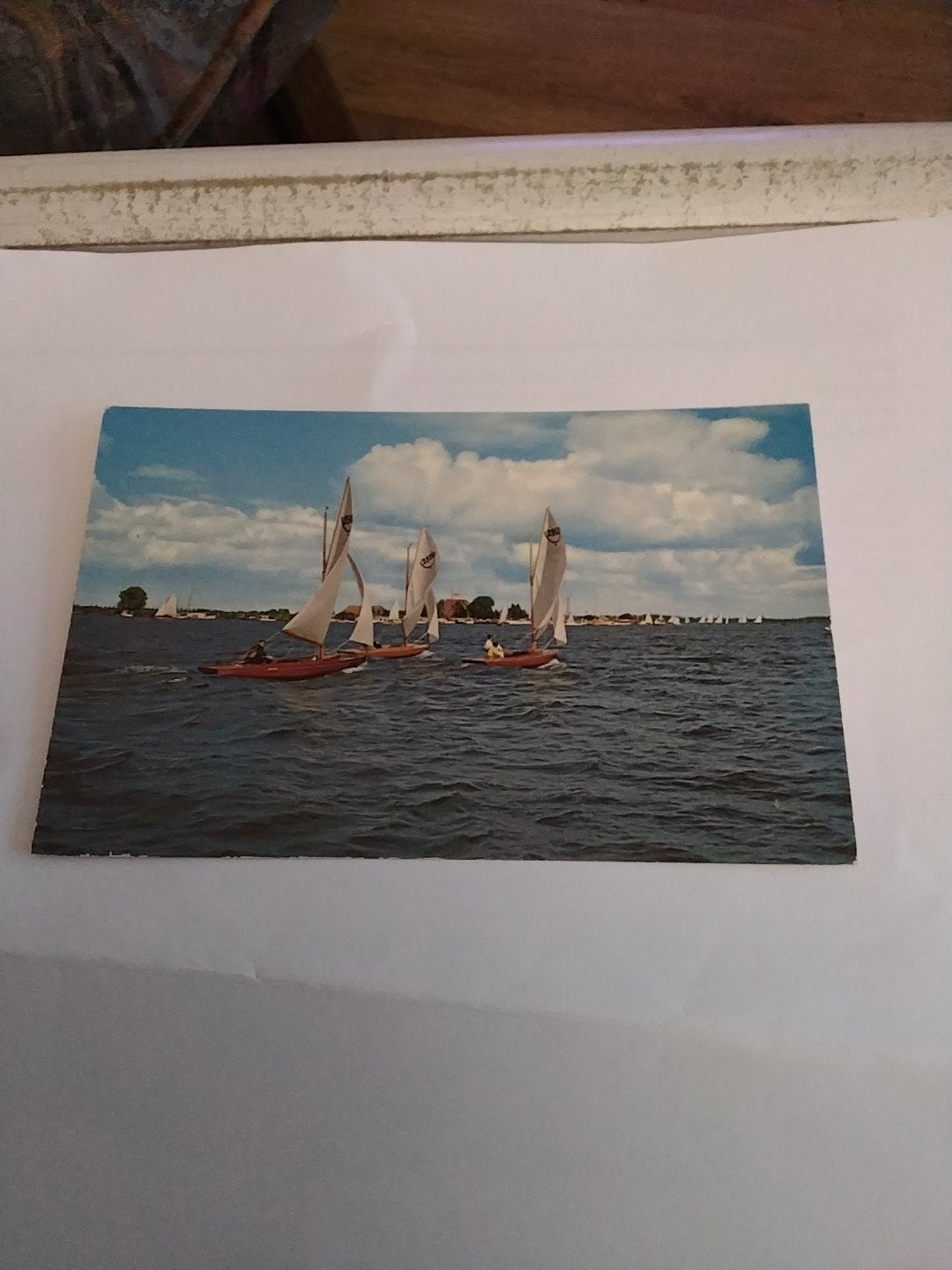 Ansichtkaart Zeilen op de Friese Meren - Echte kleurenfoto, Verzamelen, Ophalen of Verzenden, 1960 tot 1980, Ongelopen