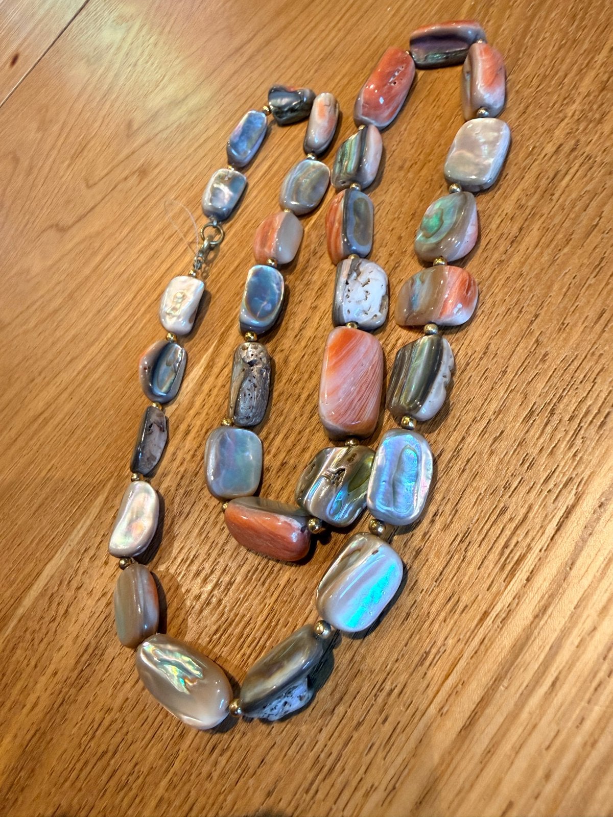 Vintage Les Bernard handgeknoopte ketting abalone kralen, Ophalen, Gebruikt, Overige kleuren, Overige materialen