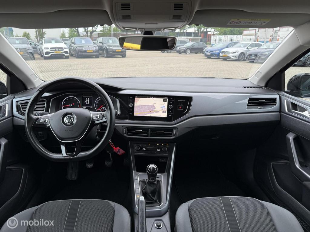 Volkswagen Polo 1.0 TSI Highline GTI velgen NAVI | PDC |, Auto's, Voorwielaandrijving, 1063 kg, Gebruikt, 95 pk
