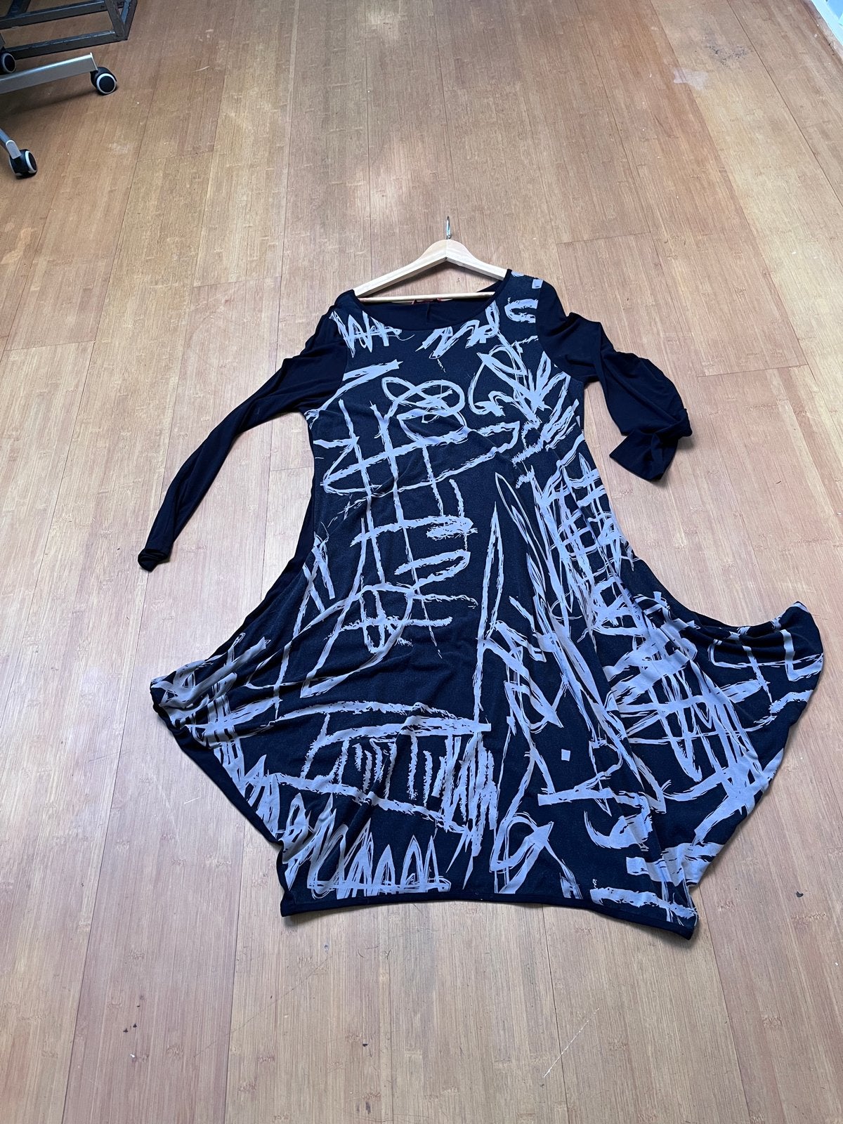 VETONO Jurk Maat 46/48 Zwart met Beige Patroon, Zwart, Maat 46/48 (XL) of groter, Ophalen of Verzenden, Zo goed als nieuw