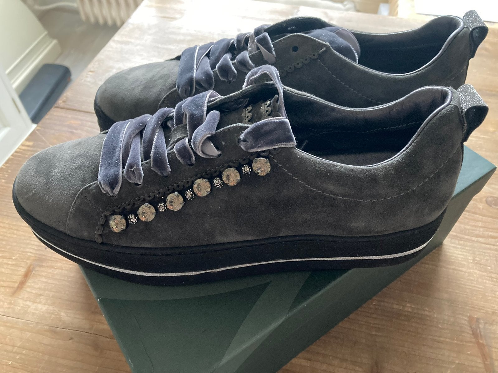 Nieuwe Maripe sneakers met strass maat 40, Ophalen of Verzenden, Zo goed als nieuw, Sneakers of Gympen