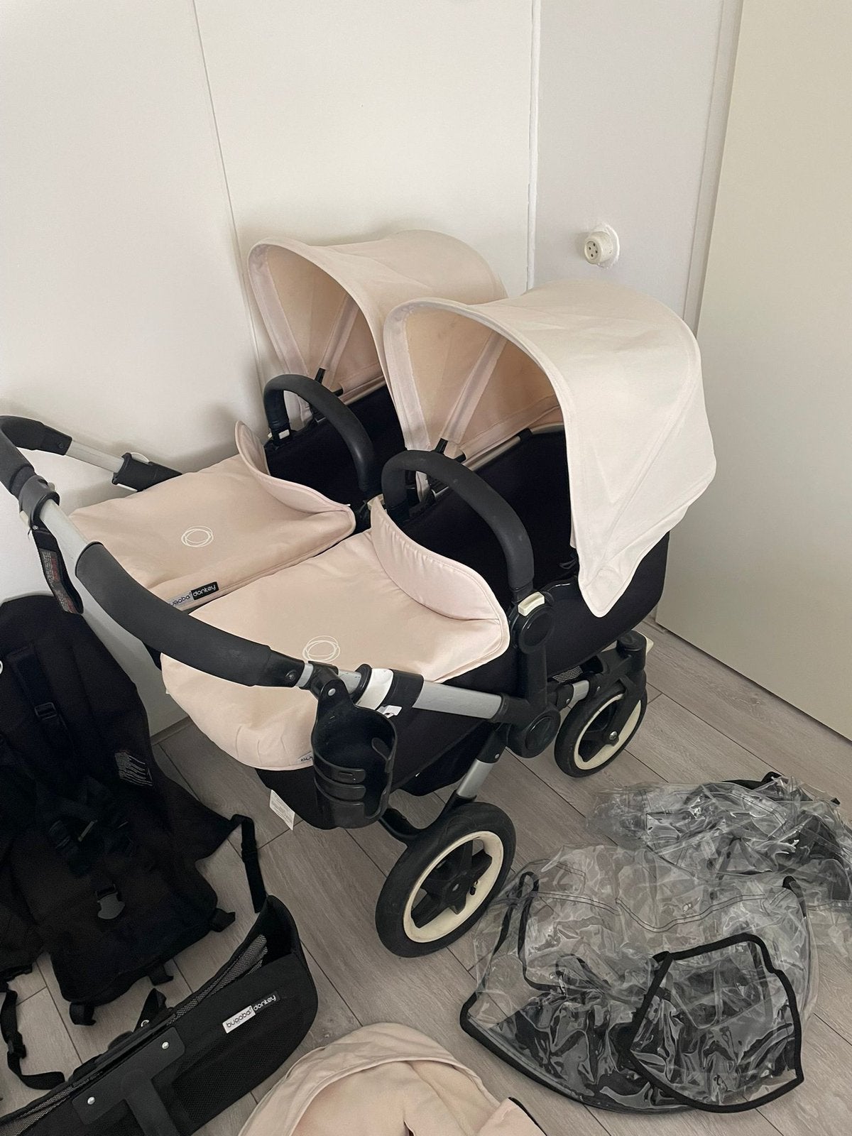 Bugaboo donkey Twin zeer compleet, Kinderen en Baby's, Kinderwagens en Combinaties, Support@bugaboo.com, Gebruikt, Bugaboo, Ophalen of Verzenden