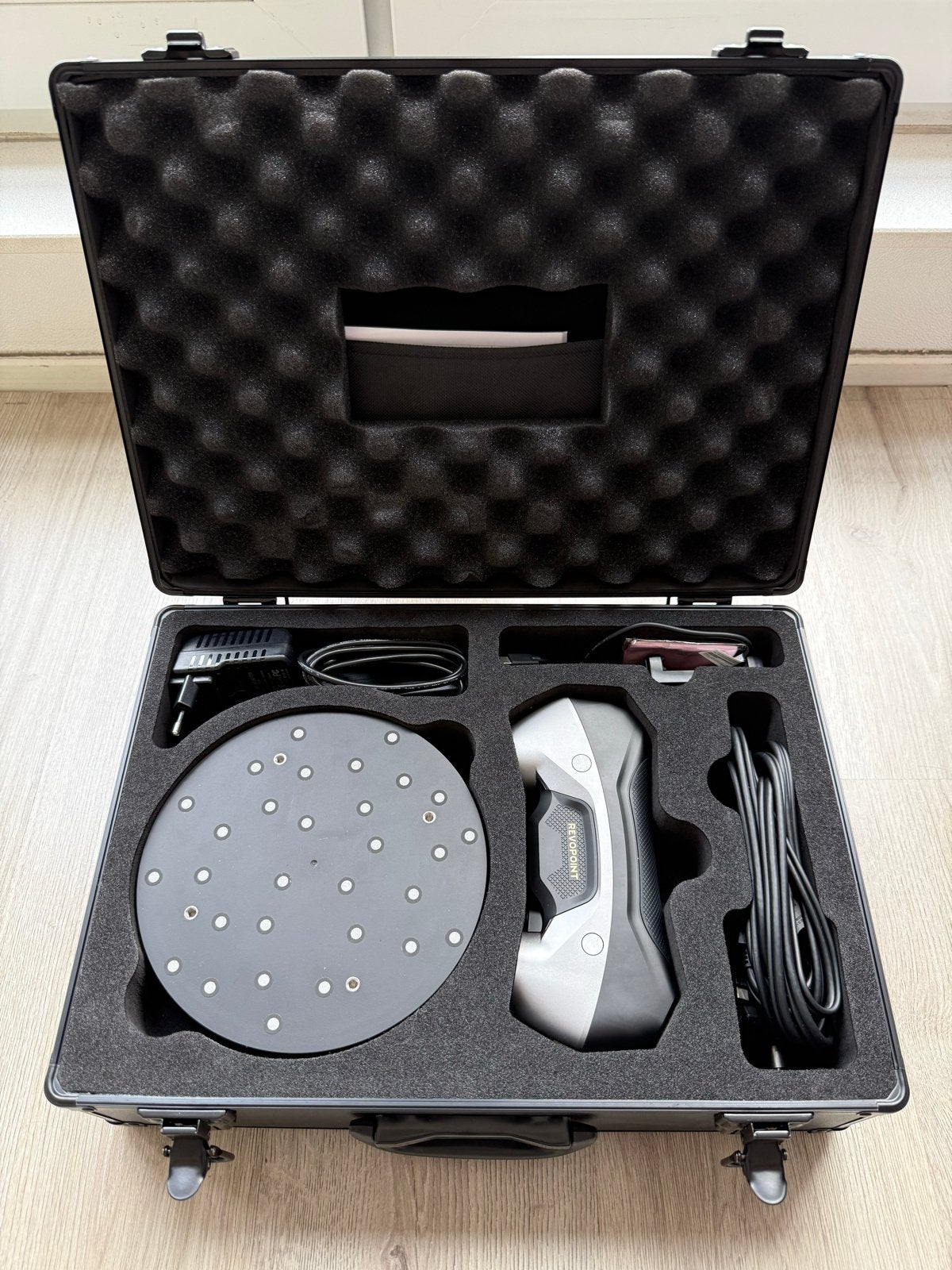 Revopoint MetyoY Pro 3D Scanner met accessoires, Ophalen of Verzenden, Zo goed als nieuw