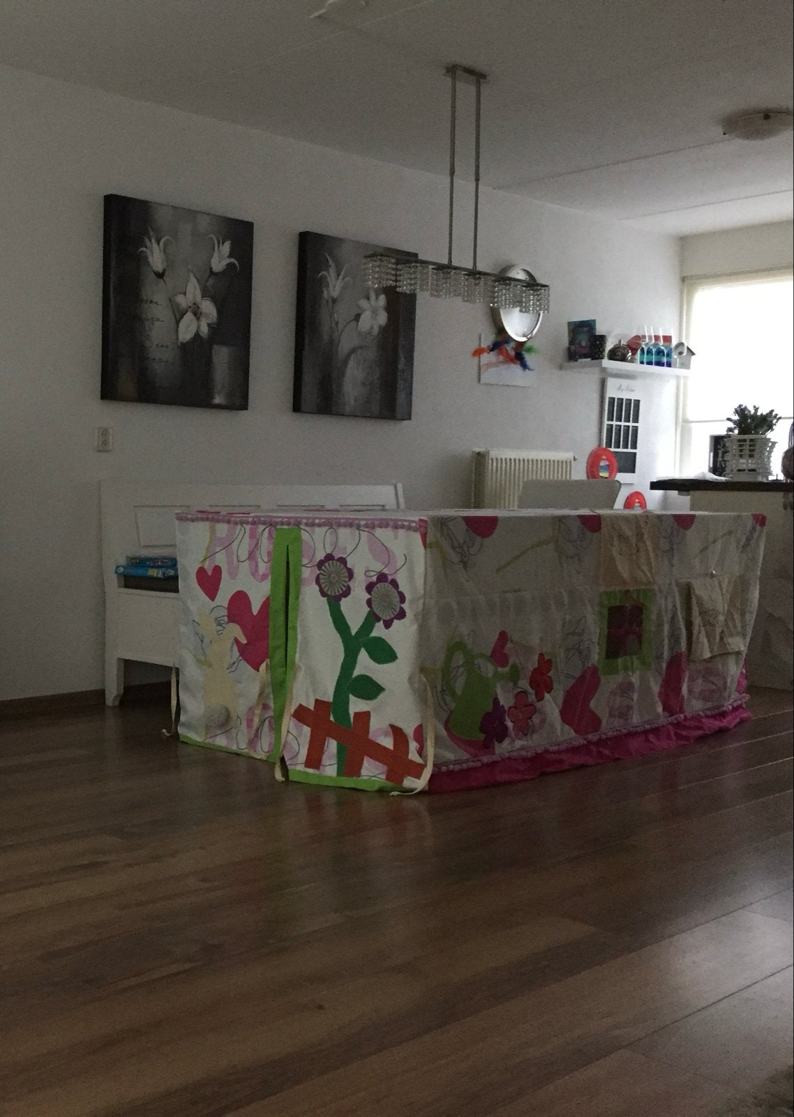 speeltent/ huisje  voor over tafel 100x220cm, Ophalen of Verzenden, Zo goed als nieuw, Jongen of Meisje