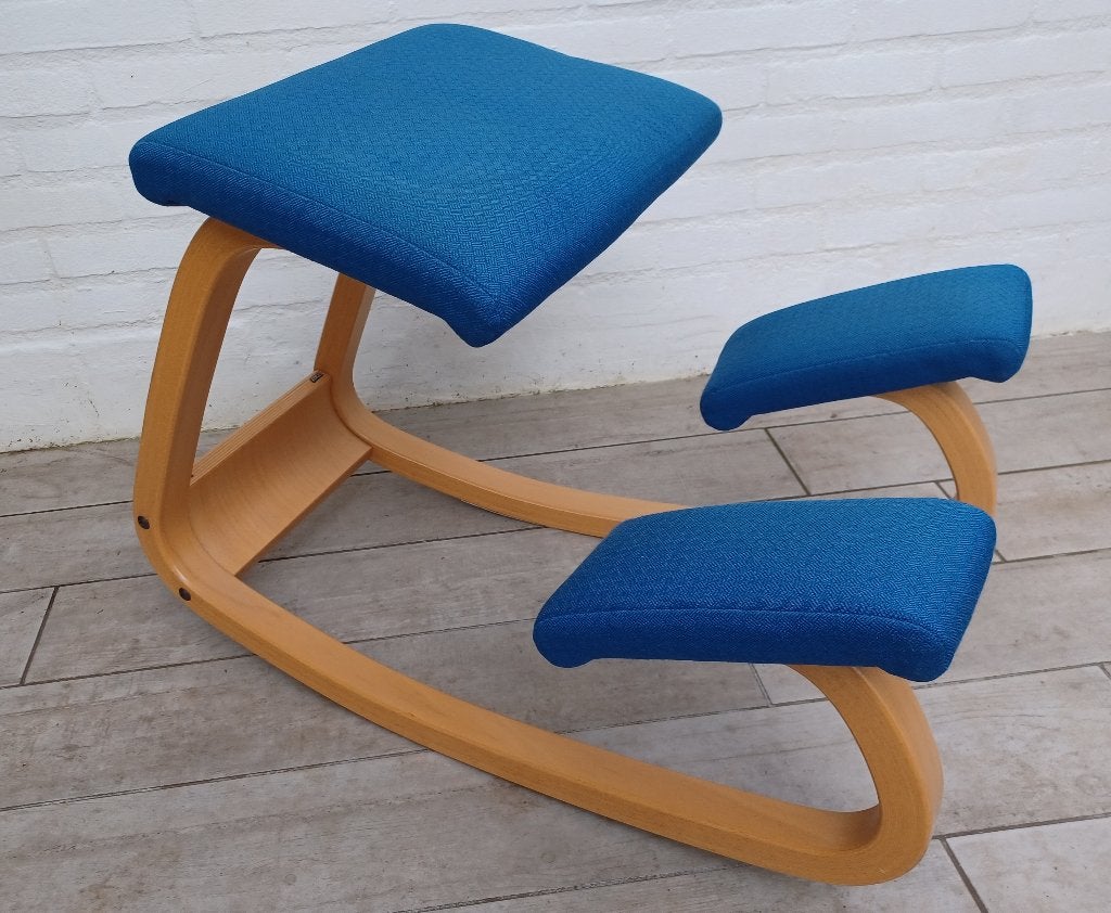 Vintage Stokke Varier balans kniestoel, Ophalen, Hout, Blauw, Eén