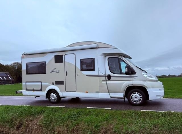 prachtige tijdloze  Burstner Ixeo 664 met Hefbed!!, Caravans en Kamperen, Campers, Particulier, tot en met 4, Half-integraal, Bürstner
