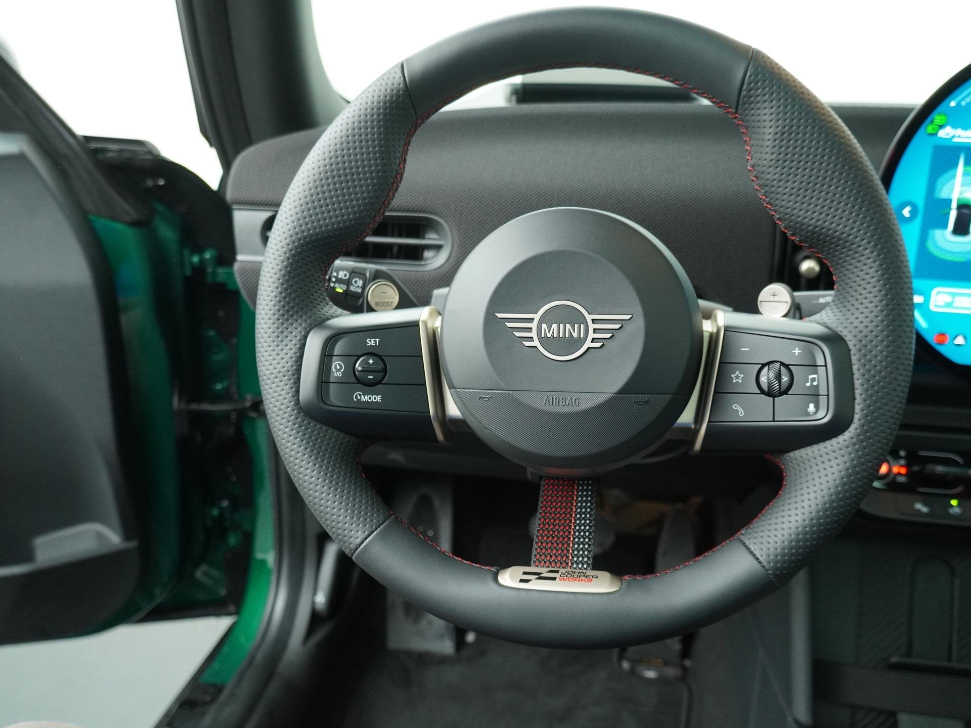 MINI 3-deurs Cooper C JCW Trim | Pakket M | Stoel-stuurverwa, Auto's, 156 pk, Met garantie (alle), 4 stoelen, Leder en Stof
