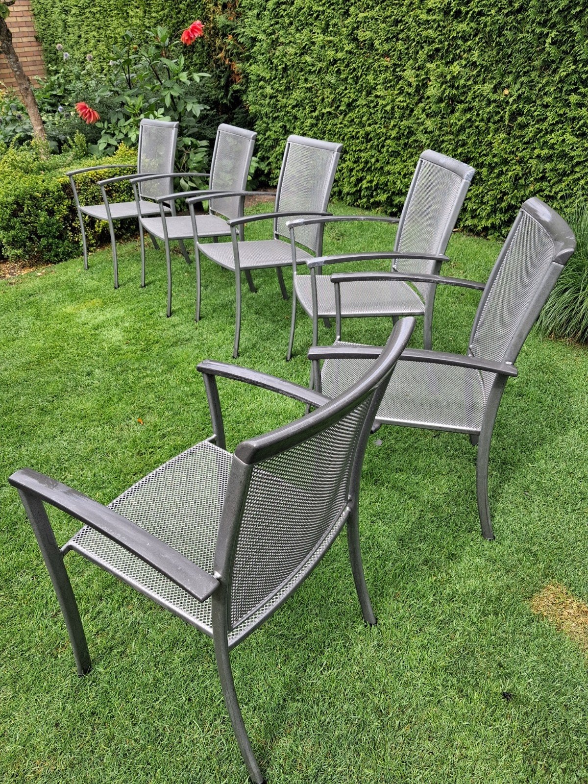 6 stoelen 1 stoel is de armleuning wat af Met kussens, Ophalen, Overige materialen