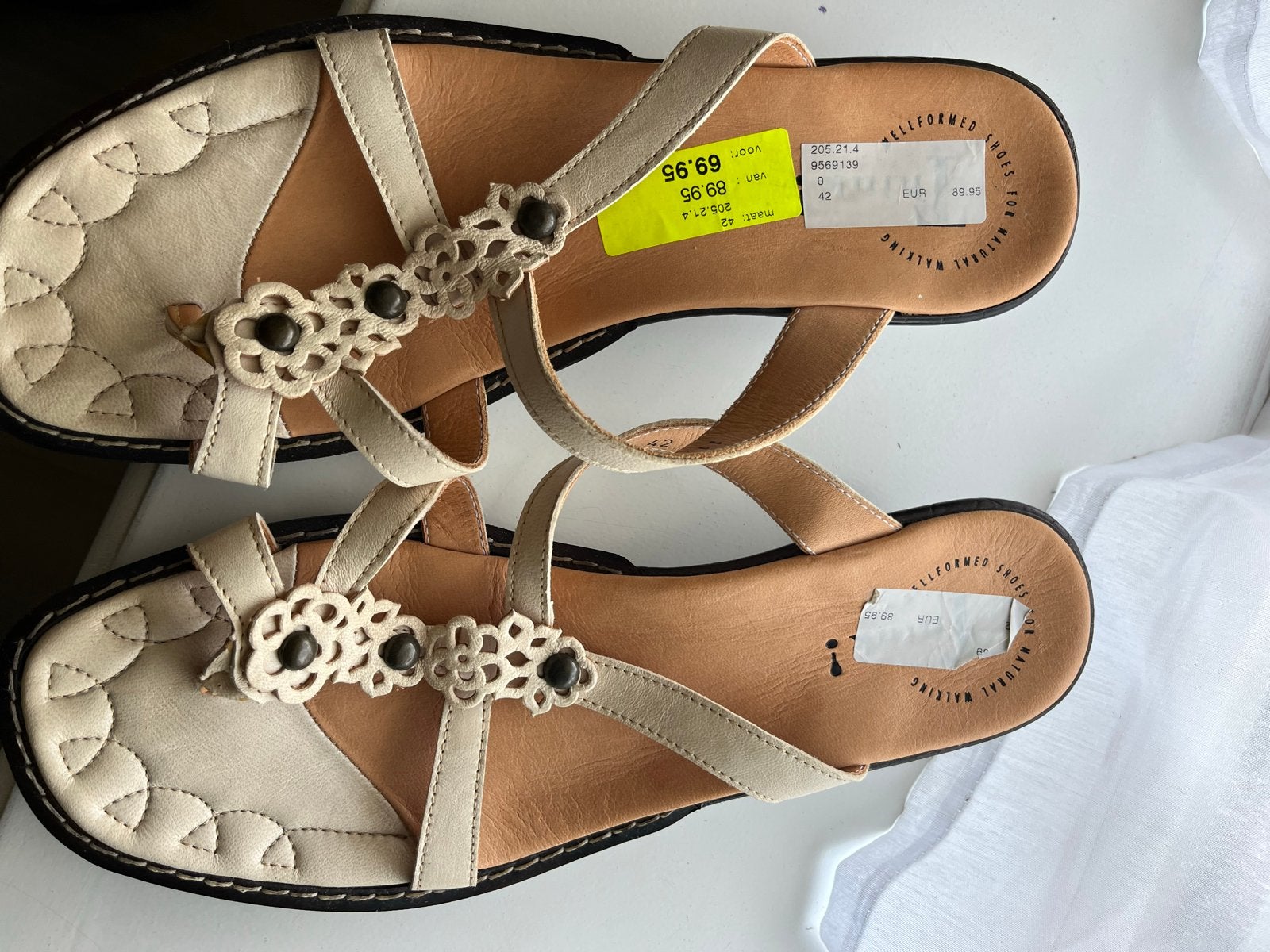 Think! Sandalen - nieuw maat 42, Ophalen of Verzenden, Nieuw, Beige, Sandalen of Muiltjes