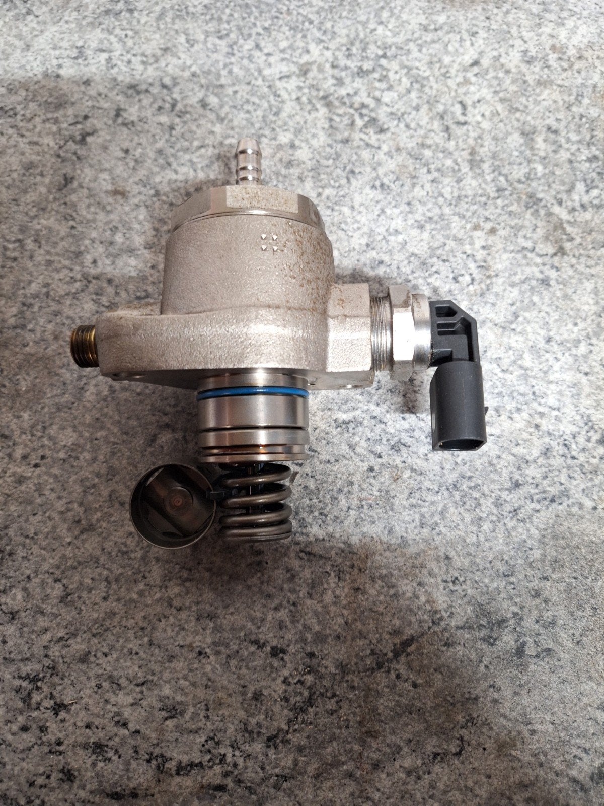 Originele VW hoge druk brandstofpomp 2.0 TSI, Ophalen of Verzenden, Gebruikt