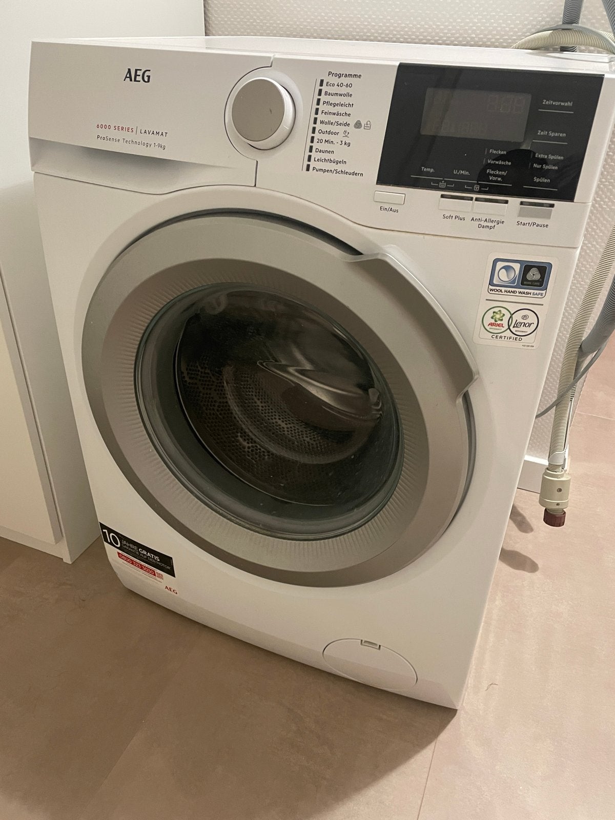 AEG 6000 Series Lavamat Wasmachine 9kg - Zeer Goede Staat, 8 tot 10 kg, Ophalen, Zo goed als nieuw, Voorlader