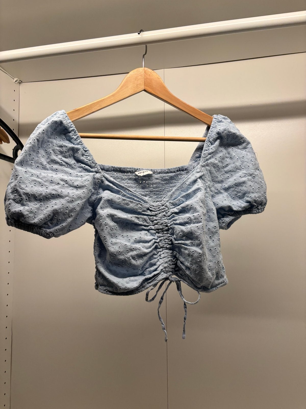AMY & IVY Lichtblauwe Crop Top met Pofmouwen Maat S, Kleding | Dames, Tops, Zo goed als nieuw, Korte mouw, Maat 36 (S), Verzenden
