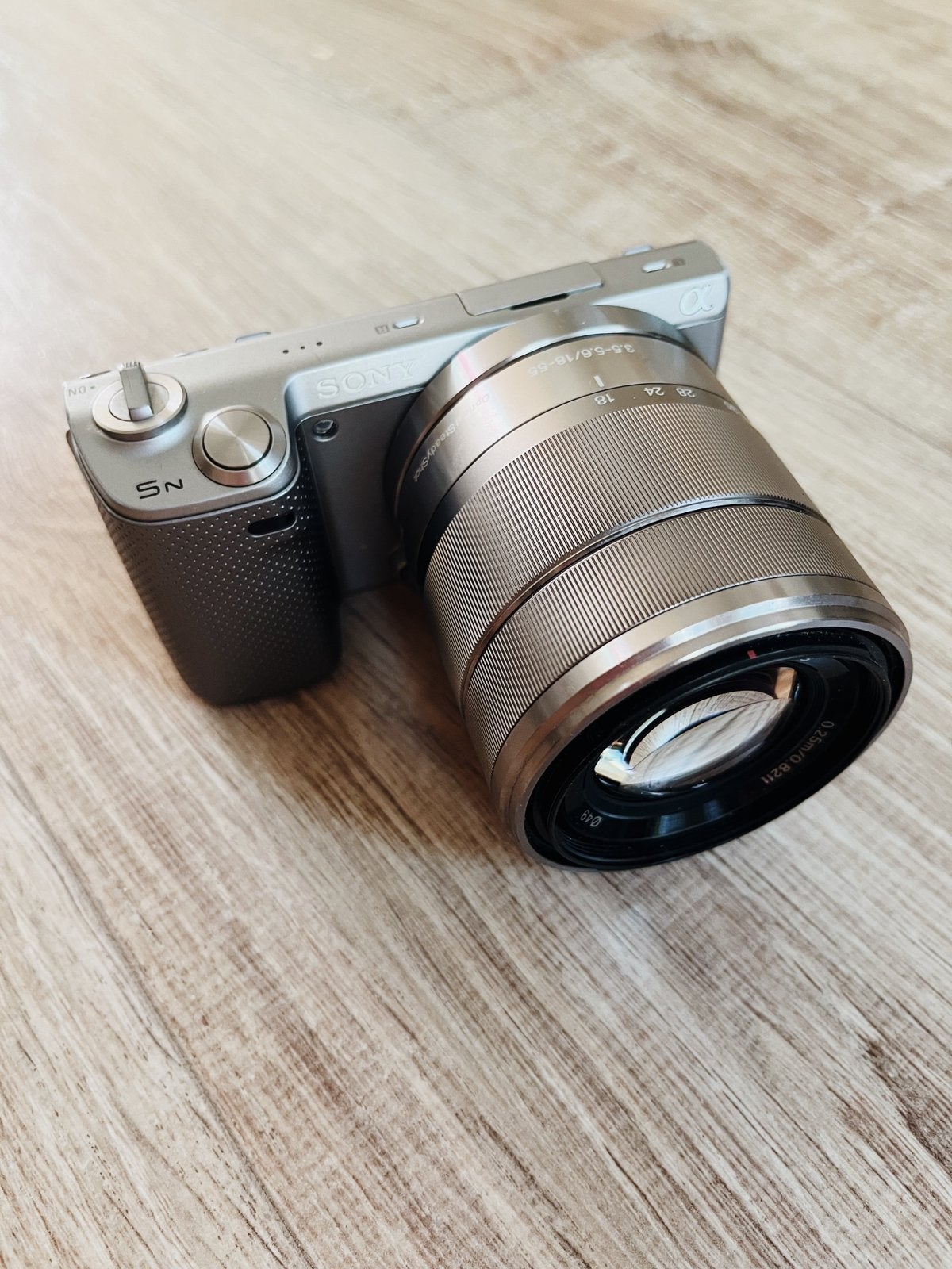 Sony NEX-5N Silver + 18-55 f/3.5-5.6, Audio, Tv en Foto, Fotocamera's Digitaal, Ophalen, Lensdop, Gebruikt, 16 megapixels