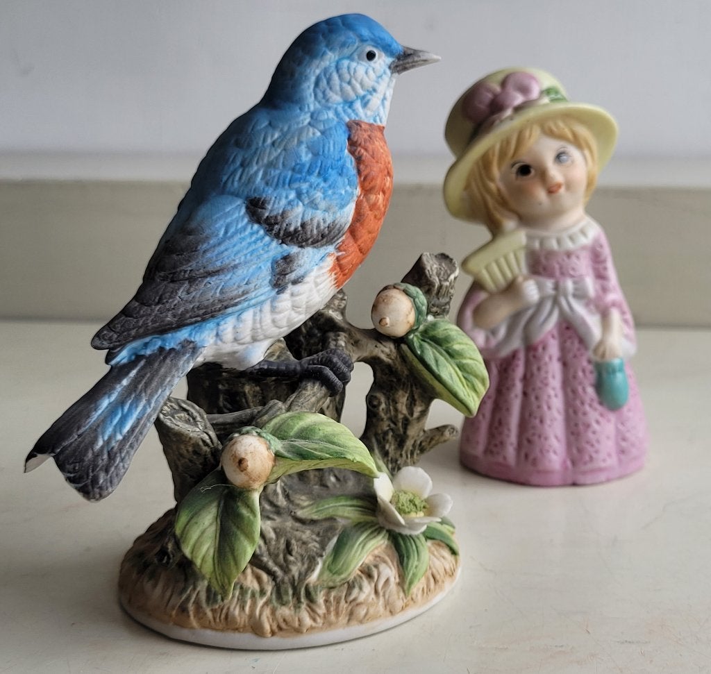 Porselein vogeltje en meisje, Ophalen of Verzenden