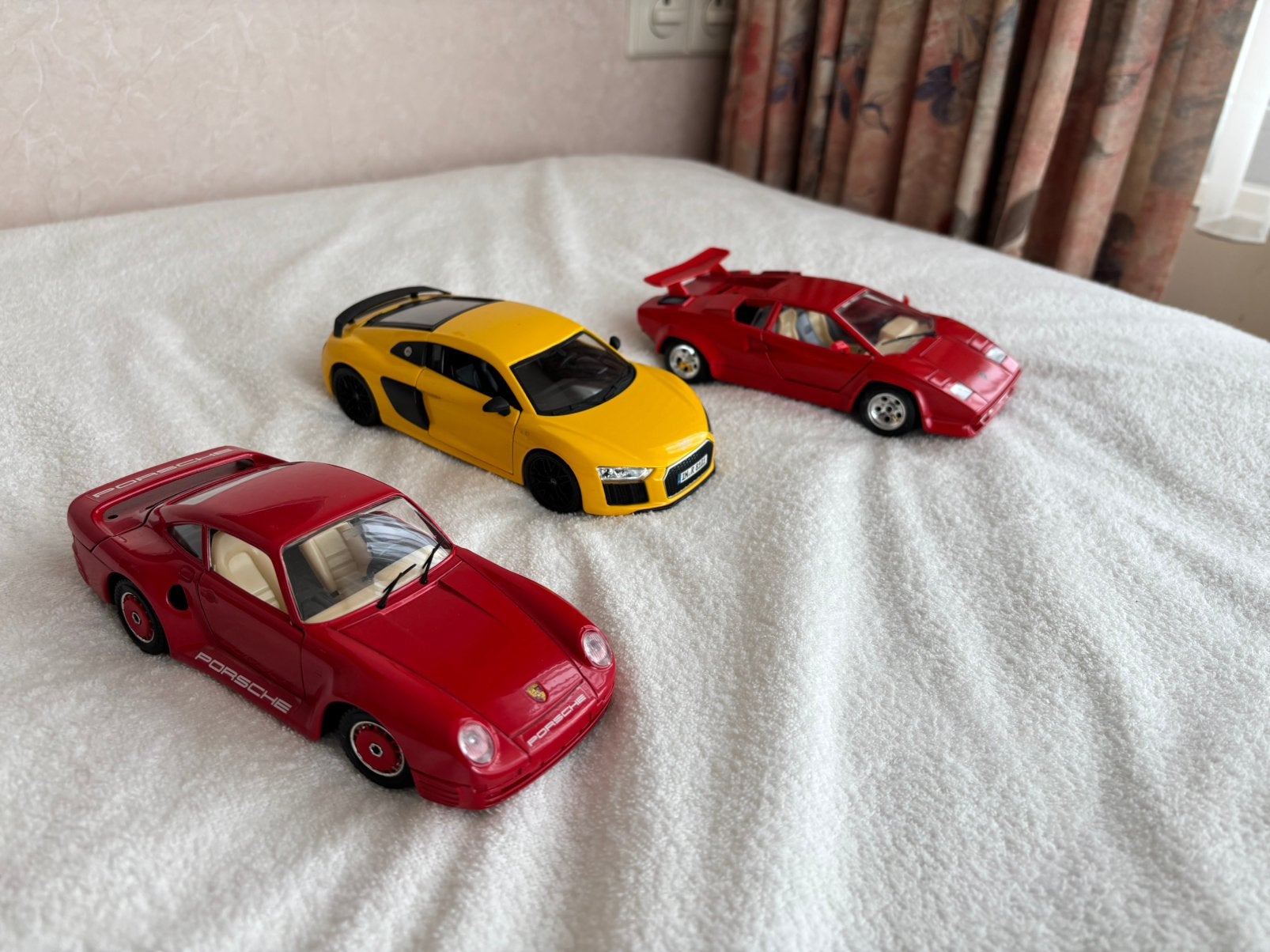 Modelauto’s schaal 1:24, diverse merken, Ophalen of Verzenden, Zo goed als nieuw, Bburago