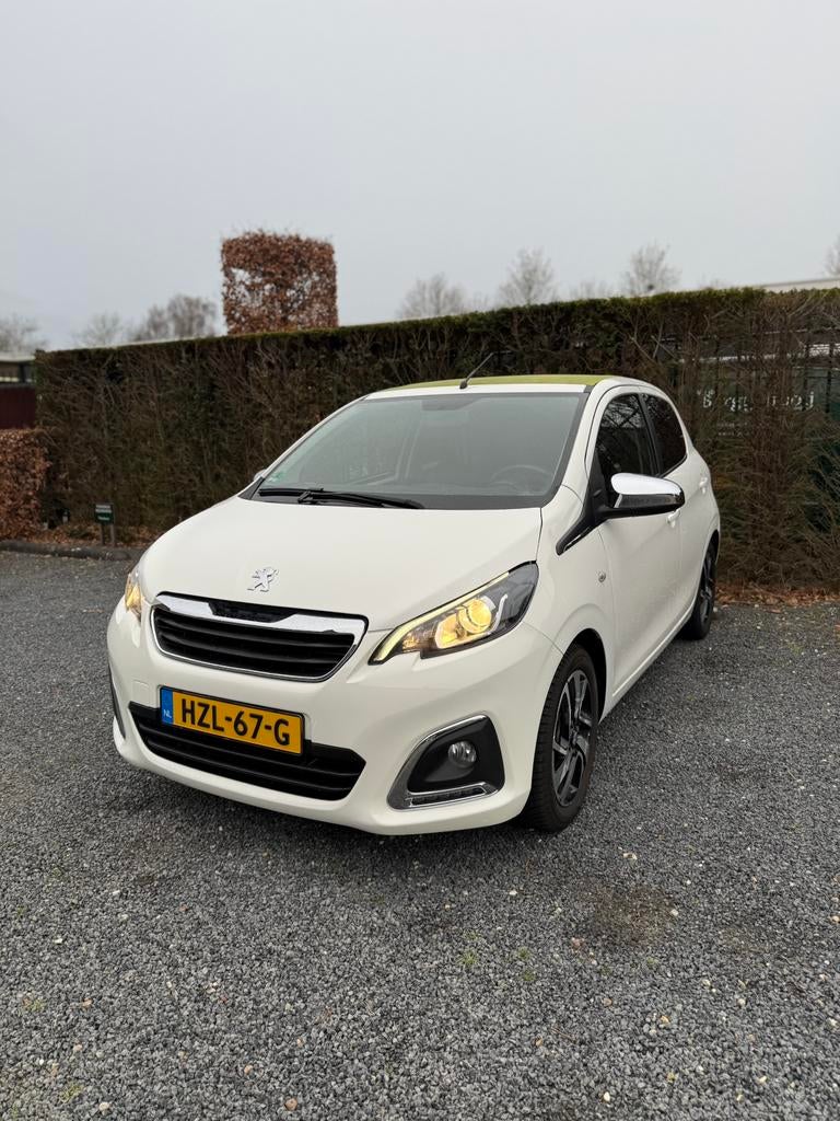 Peugeot 108 1.0 E-vti 72pk 5D 2018 | Camera| Carplay| Cabrio, Auto's, Peugeot, Voorwielaandrijving, Stof, Zwart, 4 stoelen