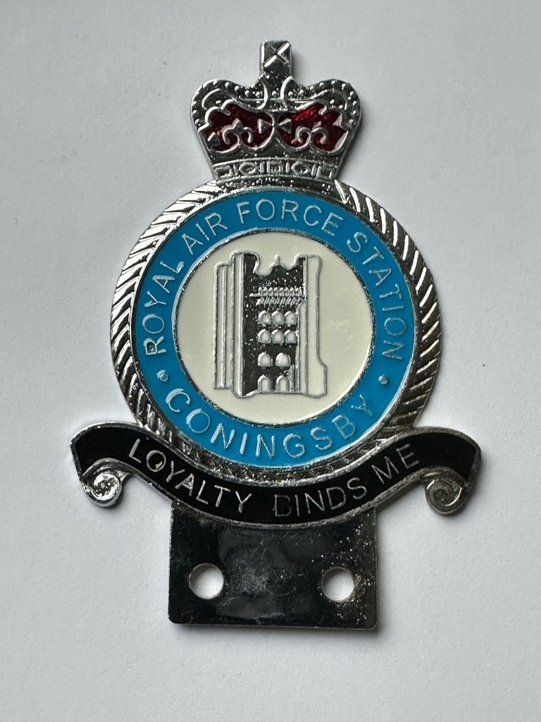Mooi Royal Air Force RAF Station embleem t.b.v. Uw oldtimer, Verzamelen, Ophalen of Verzenden, Zo goed als nieuw, Gebruiksvoorwerp