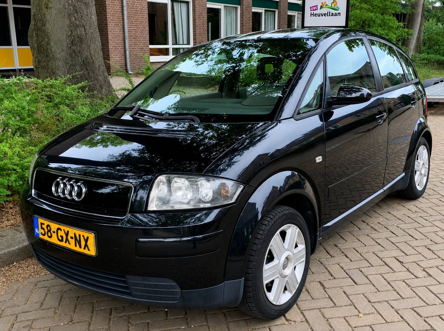 Audi A2 1.4 Zwart ✅ NWE APK | AIRCO, Auto's, Audi, Voorwielaandrijving, 74 pk, 4 cilinders, 4 stoelen