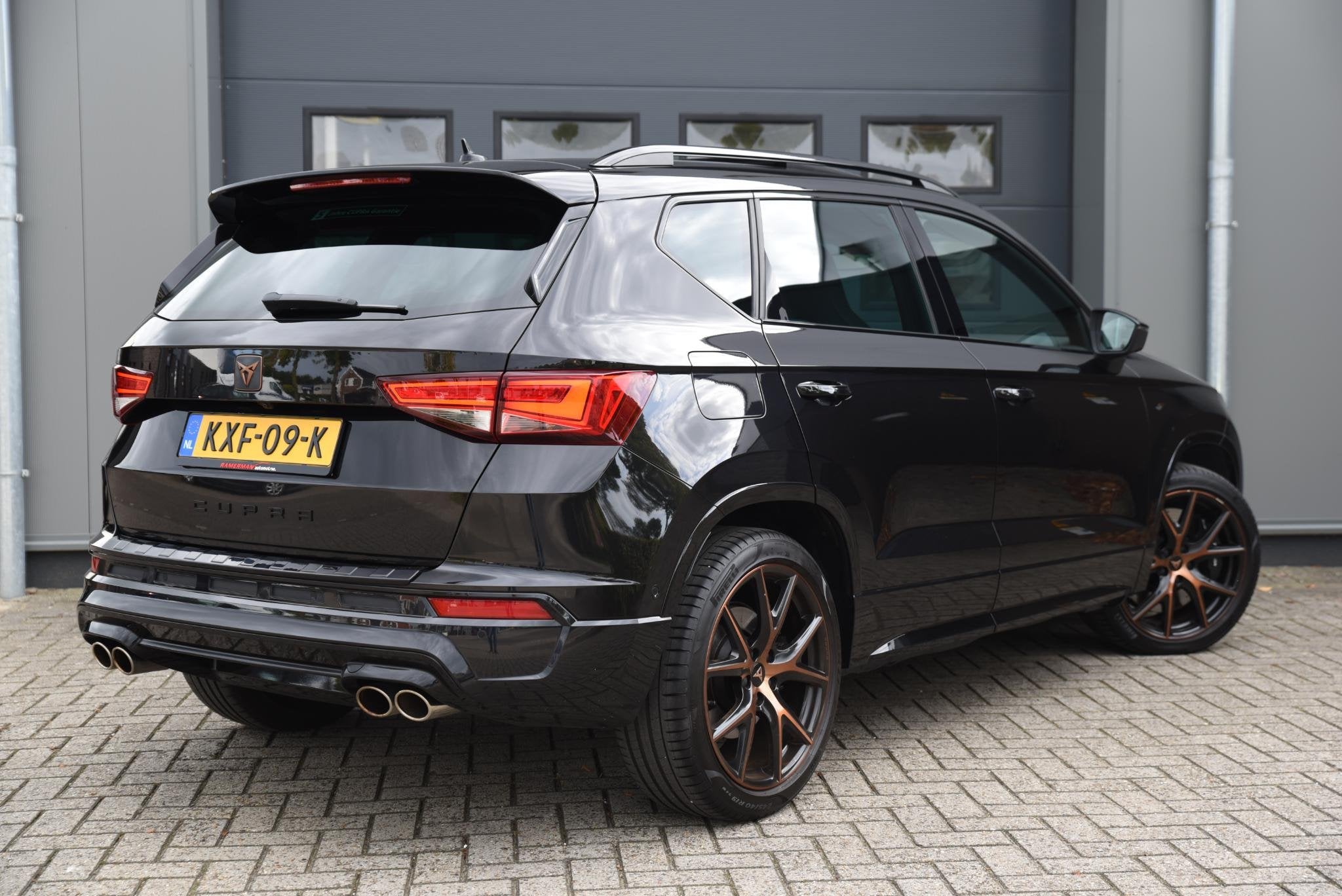 CUPRA Ateca 2.0 TSI 4DRIVE Pano - Trekhaak - Kuipstoelen - 3, Auto's, Automaat, Gebruikt, 4 cilinders, 1984 cc