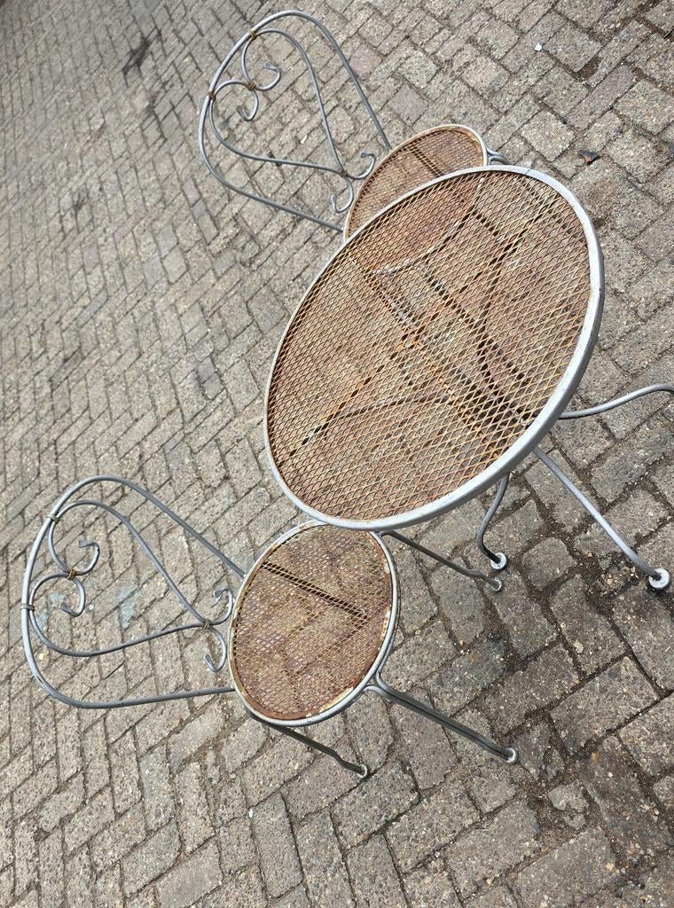 IJzeren tuinset opknapper - Tafel met 2 stoelen, 2 zitplaatsen, Overige materialen, Gebruikt, Ophalen of Verzenden