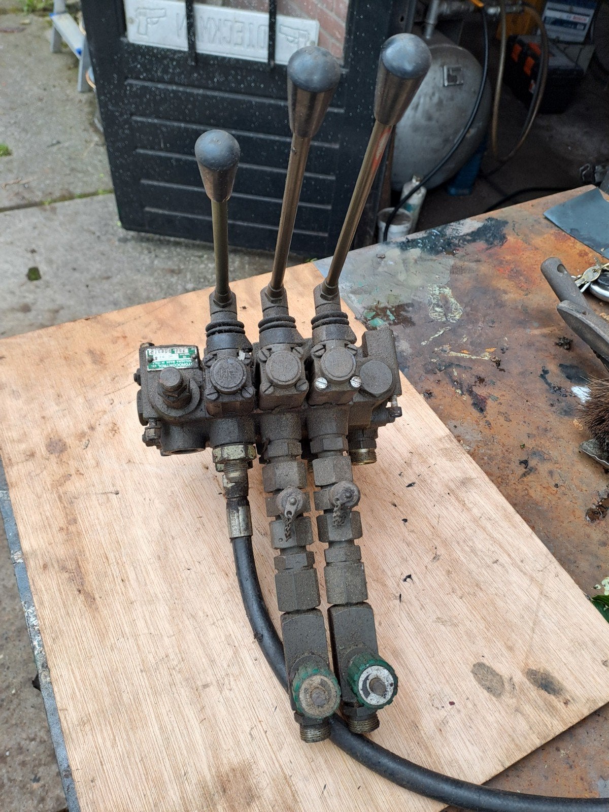 Kleppenblok hydrauliek, Ophalen of Verzenden