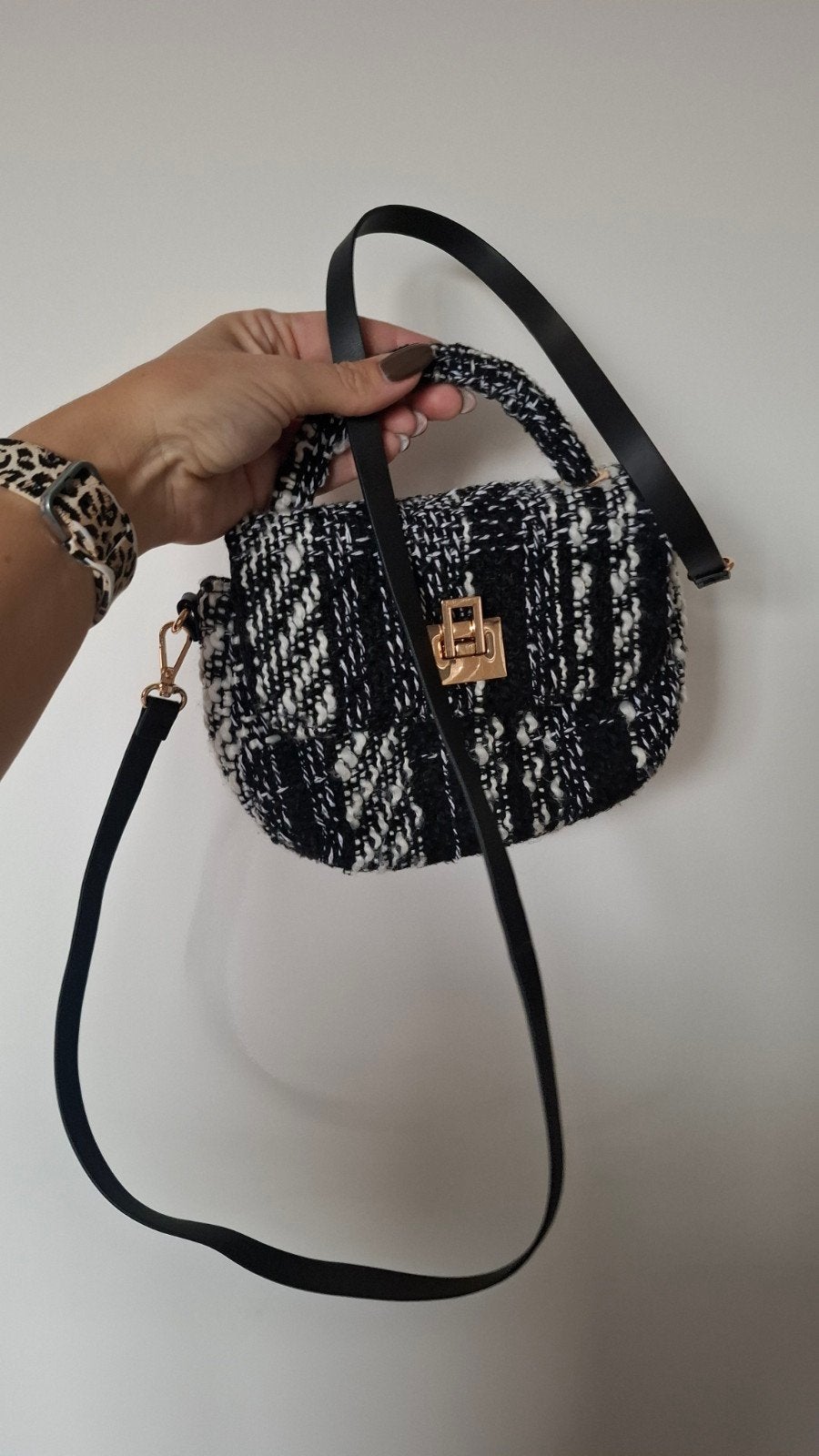 H&M Zwart-witte Tweed Handtas met Gouden Sluiting, Ophalen of Verzenden, Zo goed als nieuw, Zwart, Handtas