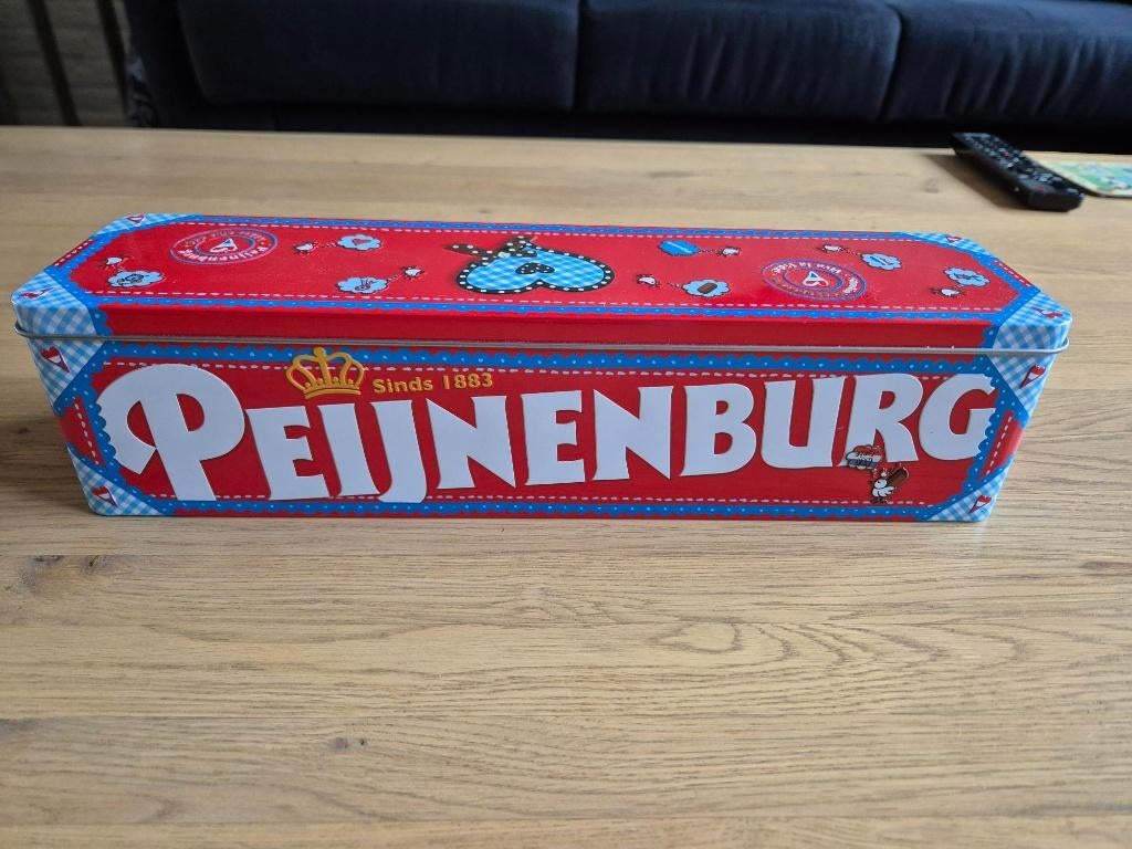 Mooi rood bewaarblik voor Peijnenburg ontbijtkoek, Verzamelen, Blikken, Ophalen of Verzenden, Zo goed als nieuw, Koek(jes), Overige merken