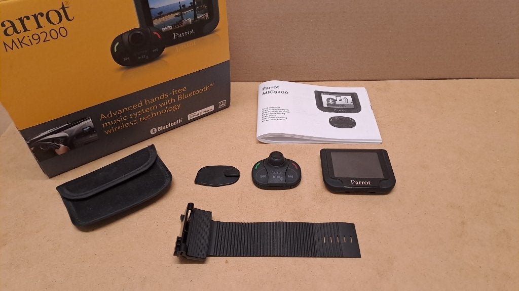 Remote control / display / steeringbelt /  Parrot MKi9200, Auto diversen, Carkits, Ophalen of Verzenden, Zo goed als nieuw
