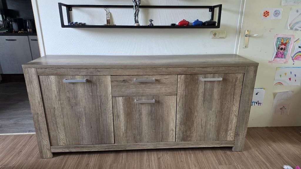 Dressoir kast, Ophalen, Gebruikt, Met deur(en), 150 tot 200 cm