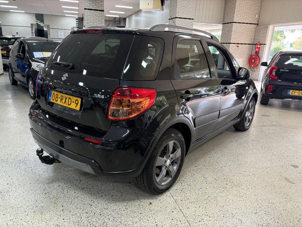 Suzuki SX4 1.6 Limited ECC Airco Trekhaak Keyless NL dealer, Voorwielaandrijving, Euro 5, Huisgarantie, 4 cilinders