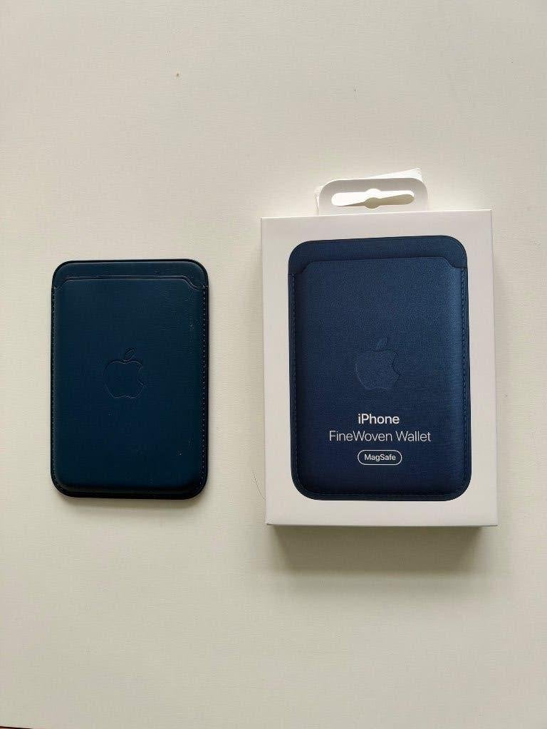 Apple FineWoven kaarthouder met MagSafe voor iPhone, Telecommunicatie, MagSafe, Blauw, Nieuw, Ophalen of Verzenden