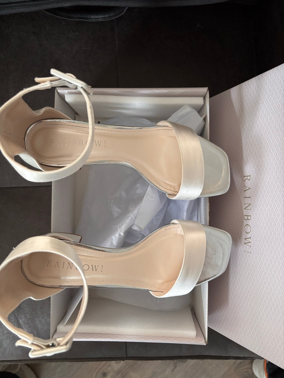 Mooie trouwschoenen Rainbow Ivory Satin schoentjes - Maat 39, Wit, Zo goed als nieuw, Sandalen of Muiltjes, Ophalen of Verzenden