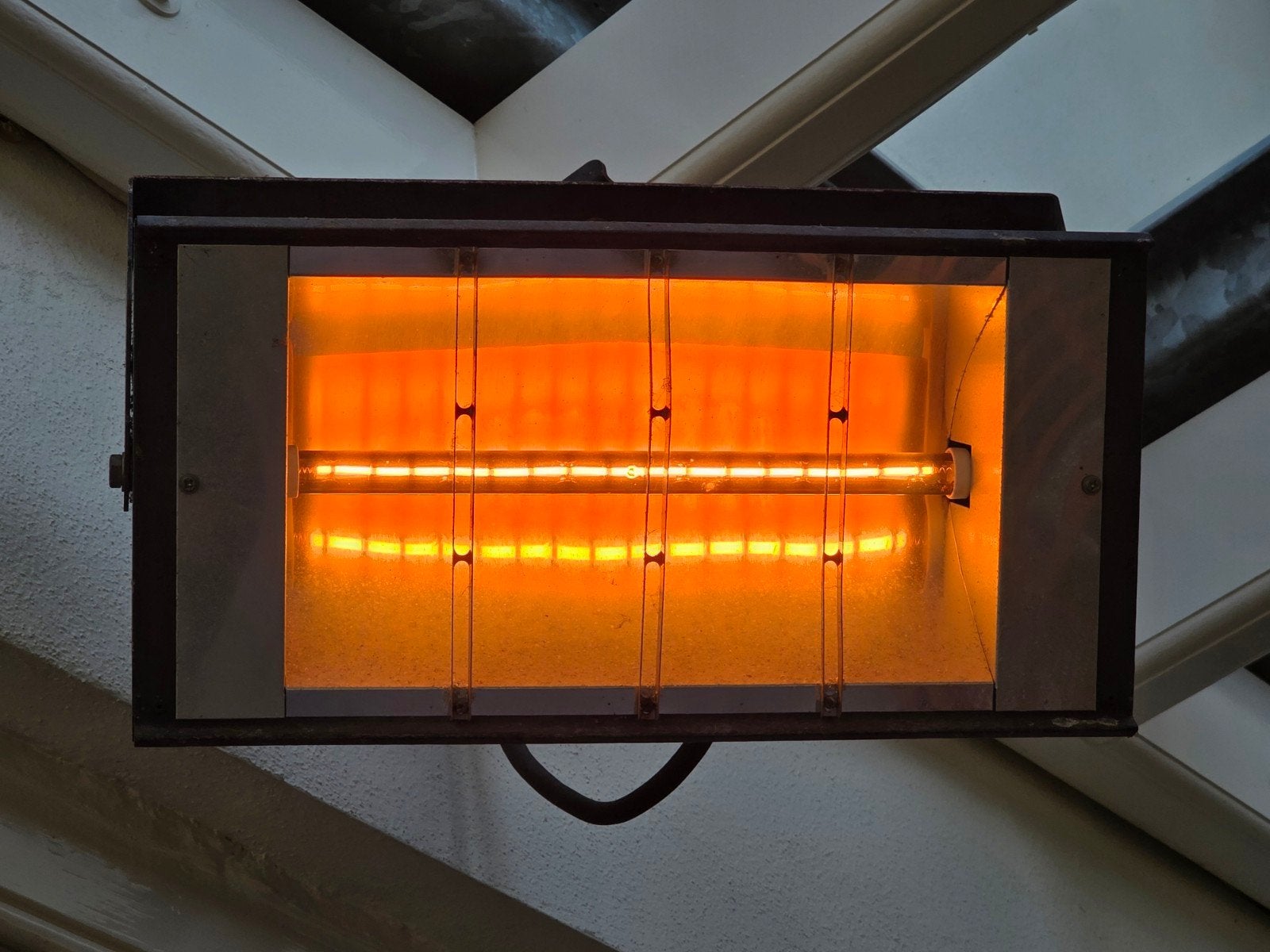 Magnum Quartz Heater M621500N - Elektrische Terrasverwarmer, Gebruikt, Waterbestendig, Wand, Ophalen