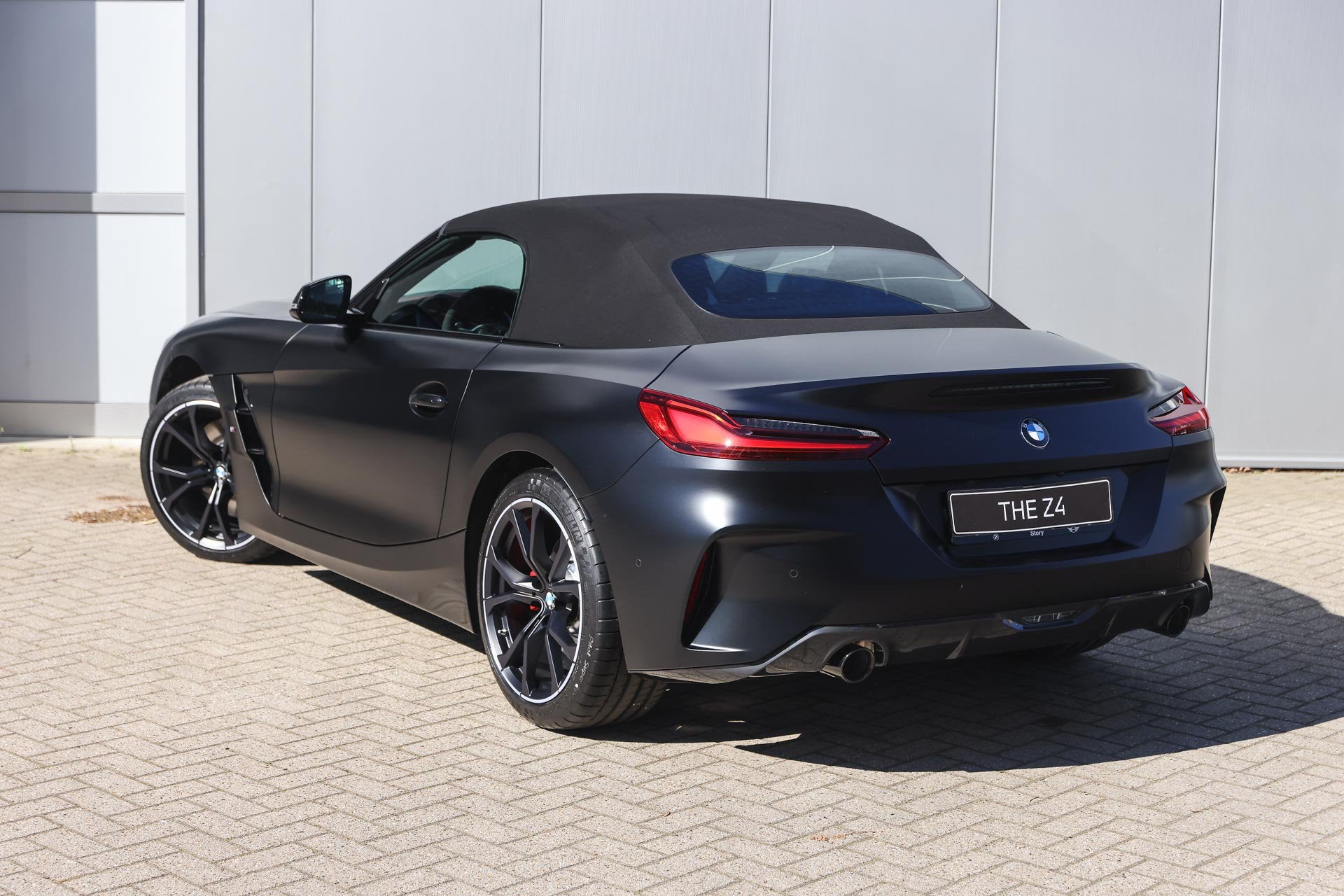 BMW Z4 Roadster sDrive20i Automaat / M Sportstoelen / Adapti, Auto's, BMW, Automaat, Achterwielaandrijving, Zwart, Cabriolet