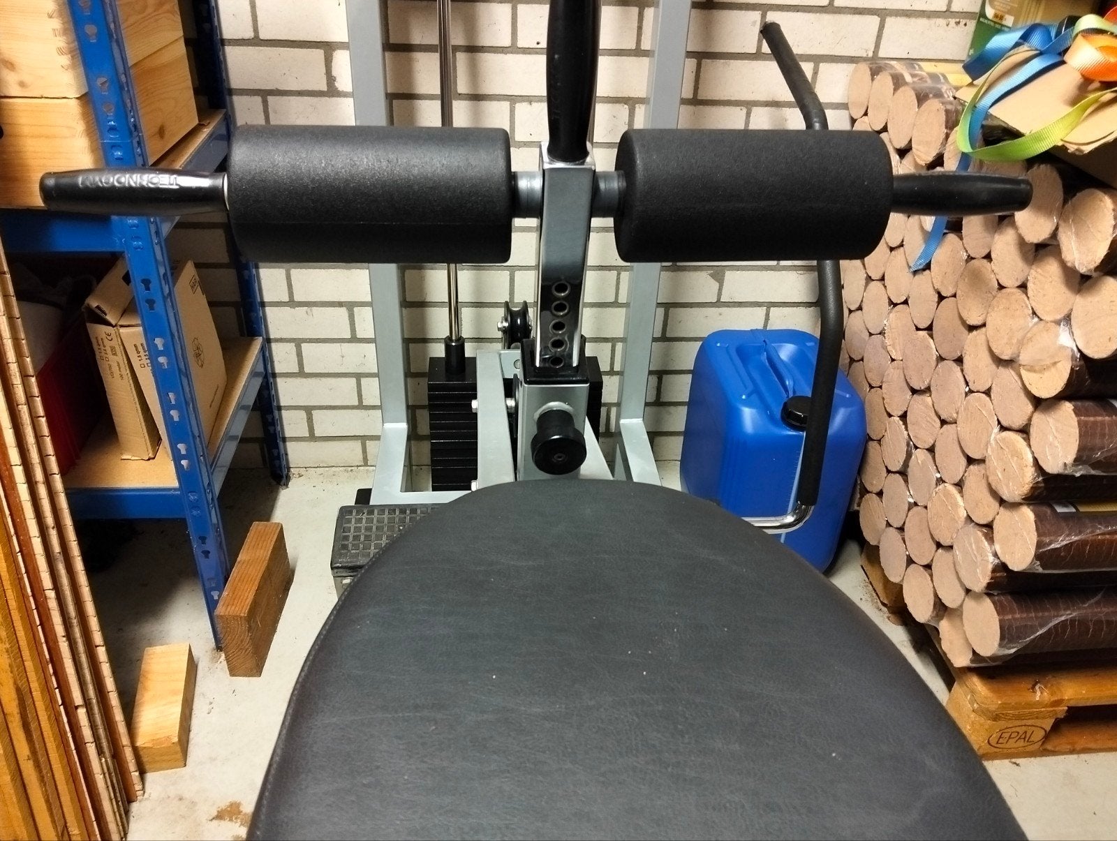Technogym isotonic seated calf raise, Ophalen, Zo goed als nieuw, Overige typen