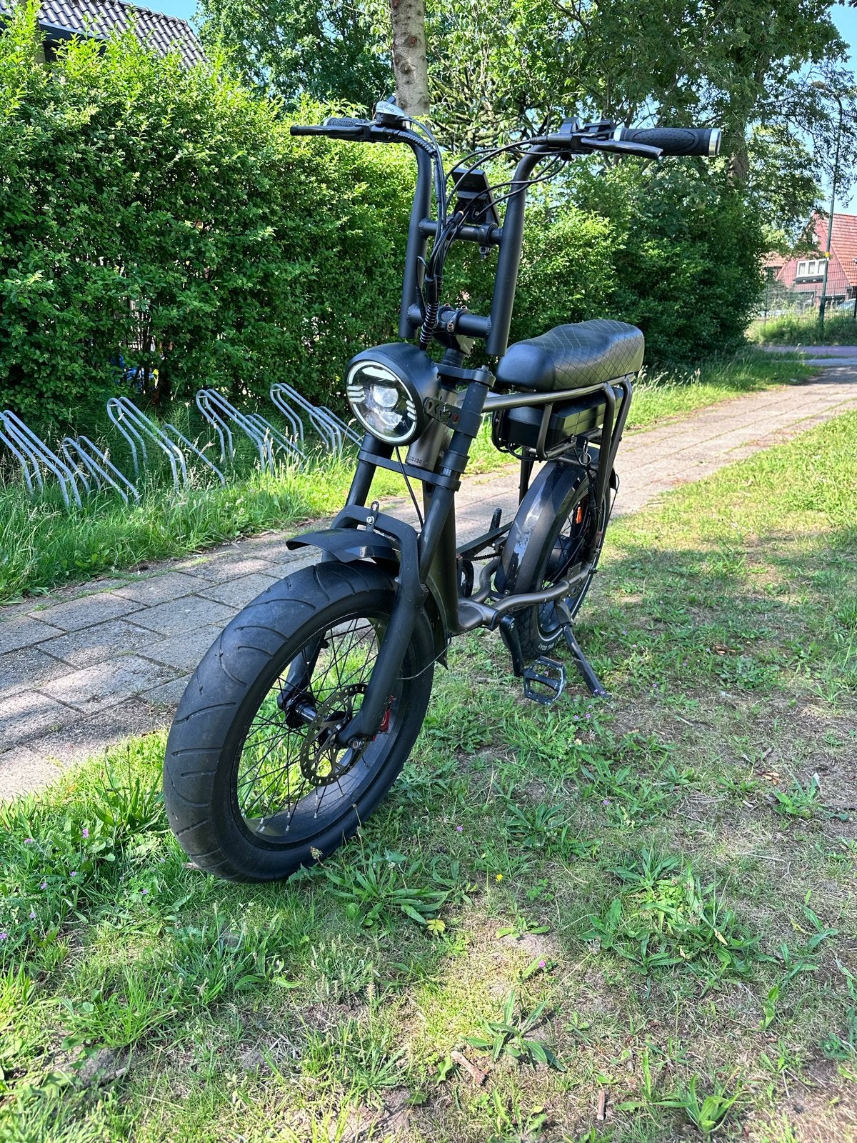 EB2 Fatbike E-bike - Zo goed als nieuw, Fietsen en Brommers, Ophalen of Verzenden, Zo goed als nieuw, Elektrische fiets, Zadel