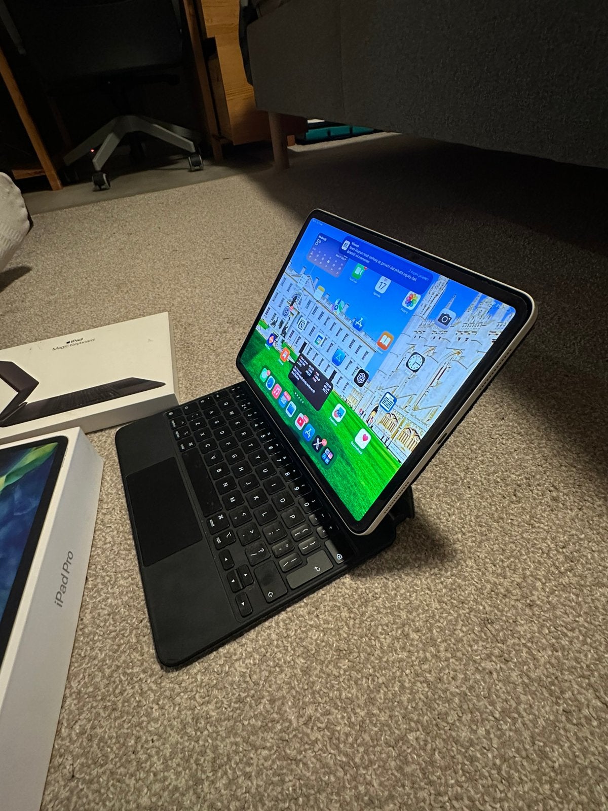 iPad Pro 11 inch (2e gen) Wifi 128GB Zilver + Magic Keyboard, Apple iPad, 11 inch, Ophalen of Verzenden, Zo goed als nieuw