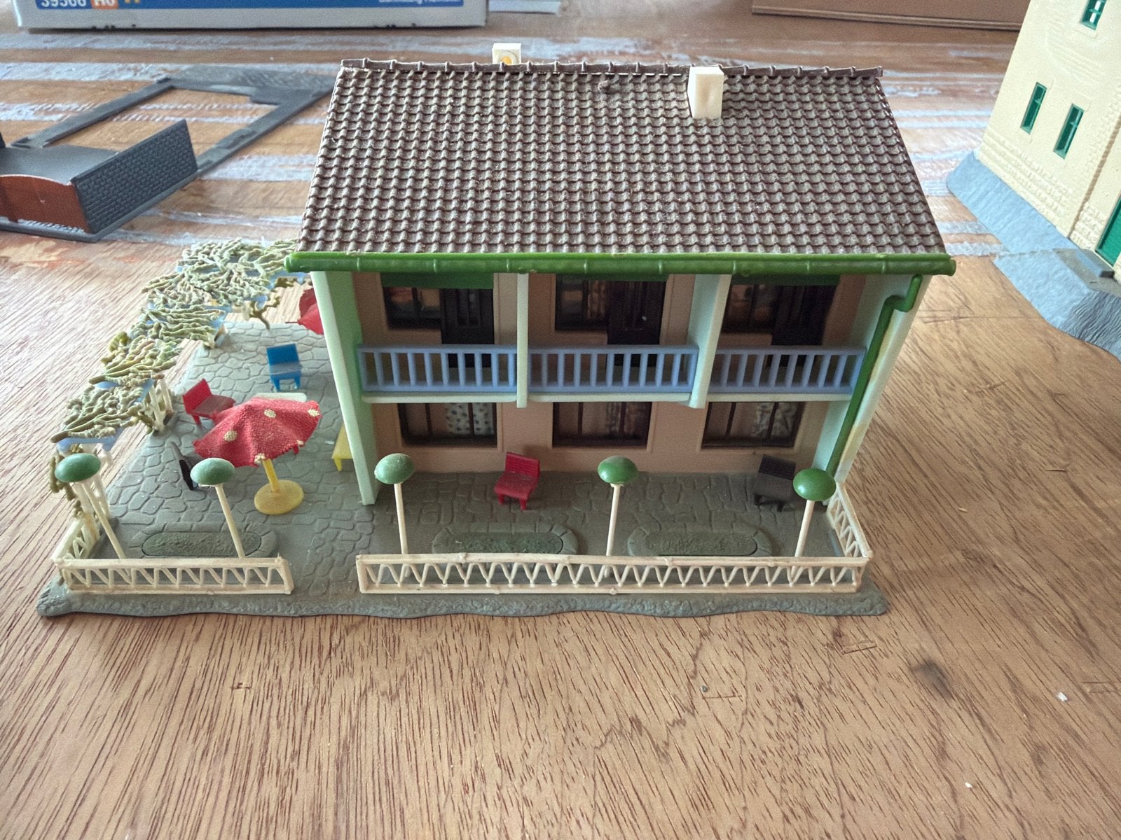 Grote partij H0 modelspoor gebouwen en bruggen, Gebruikt, Gelijkstroom of Wisselstroom, Brug, Tunnel of Gebouw, Ophalen
