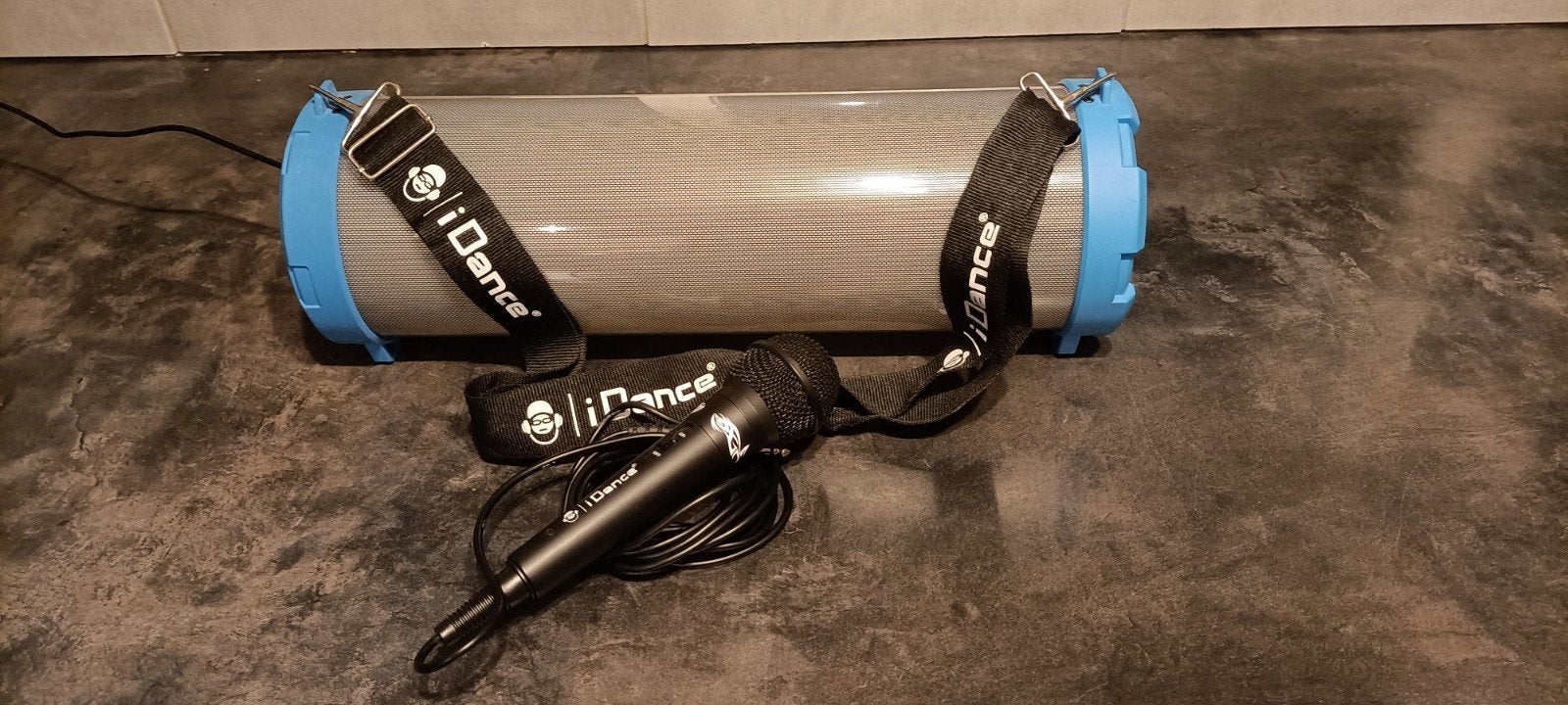 iDance Bluetooth Speaker met Microfoon en LED Lichteffecten, Overige merken, Bluetooth, Ophalen of Verzenden, Zo goed als nieuw