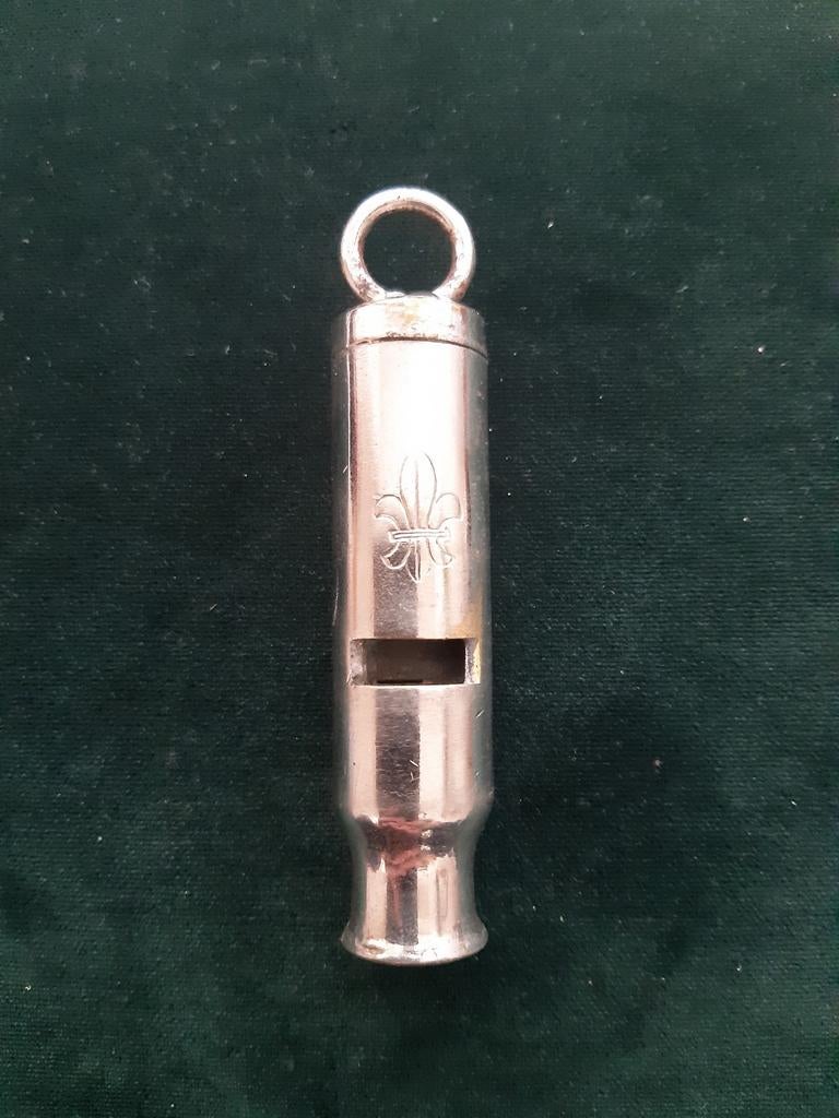 Zware padvinders fluit.  51 gram. Franse Lelie., Verzamelen, Scouting, Ophalen of Verzenden, Overige typen