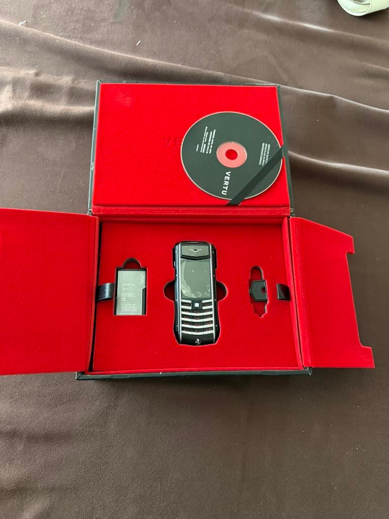 Vertu Ascent Ferrari GT telefoon, Ophalen, Nieuw