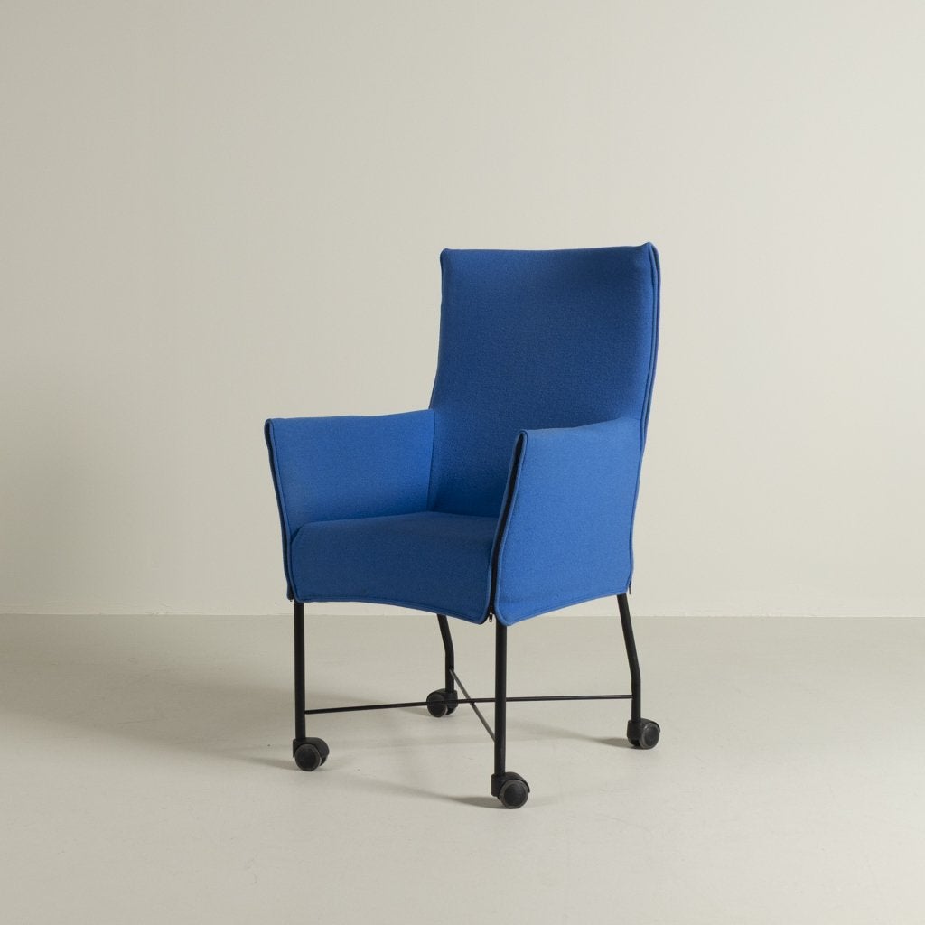 Montis Chaplin Stoel Blauw Stof - Zwart (Op Wielen), Huis en Inrichting, Niet ingevuld, Zo goed als nieuw, Niet ingevuld, Niet ingevuld