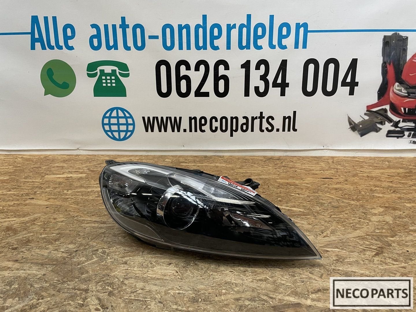VOLVO V40 XENON KOPLAMP RECHTS ORIGINEEL 31283333, Gebruikt, -, -, Ophalen of Verzenden
